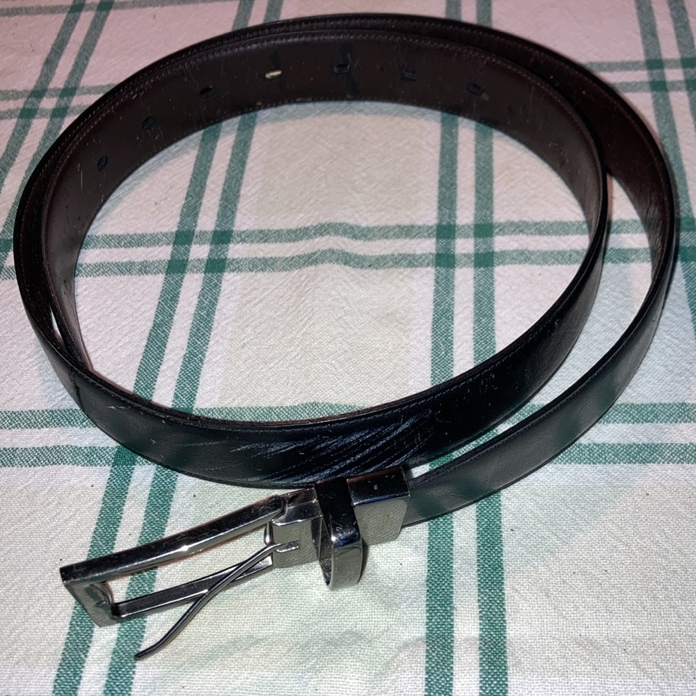 PERRY ELLIS ir. black 44” smooth leather belt for men.  $15